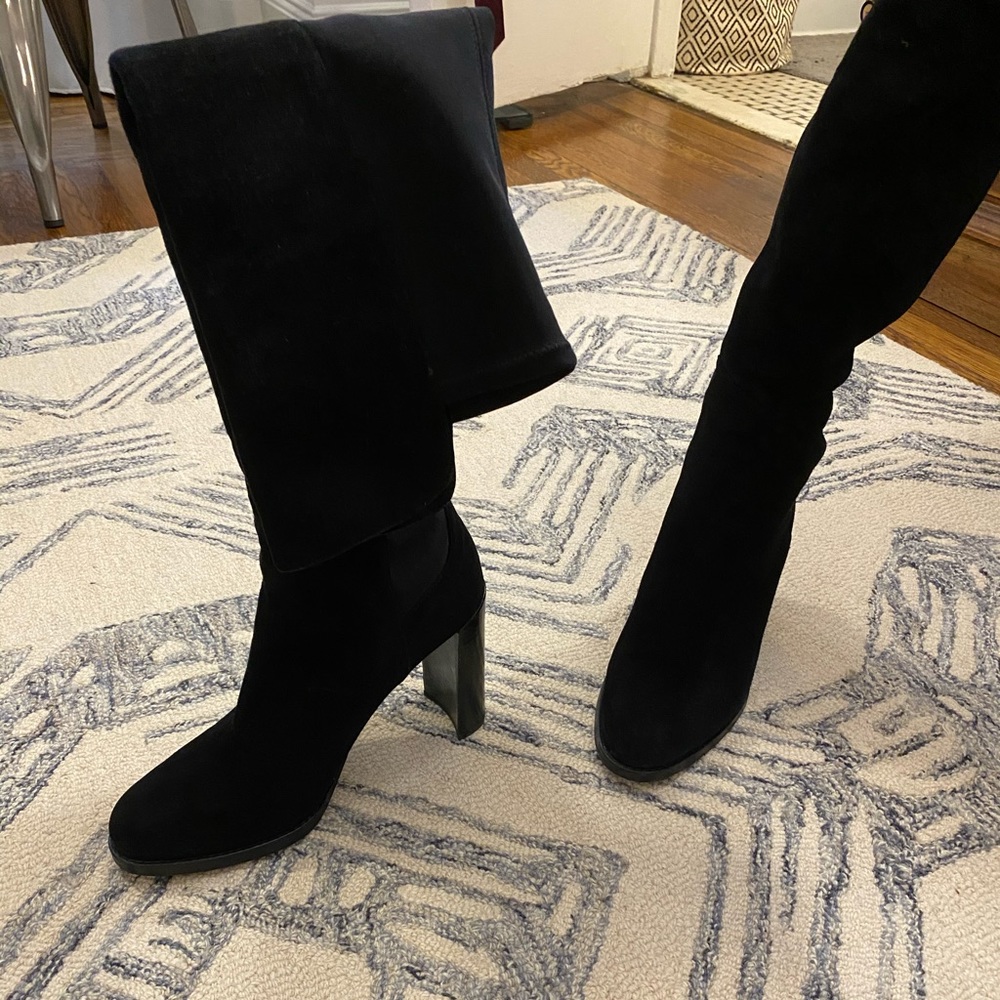 Stuart Weitzman Knee High Suede Black Boots w Heel